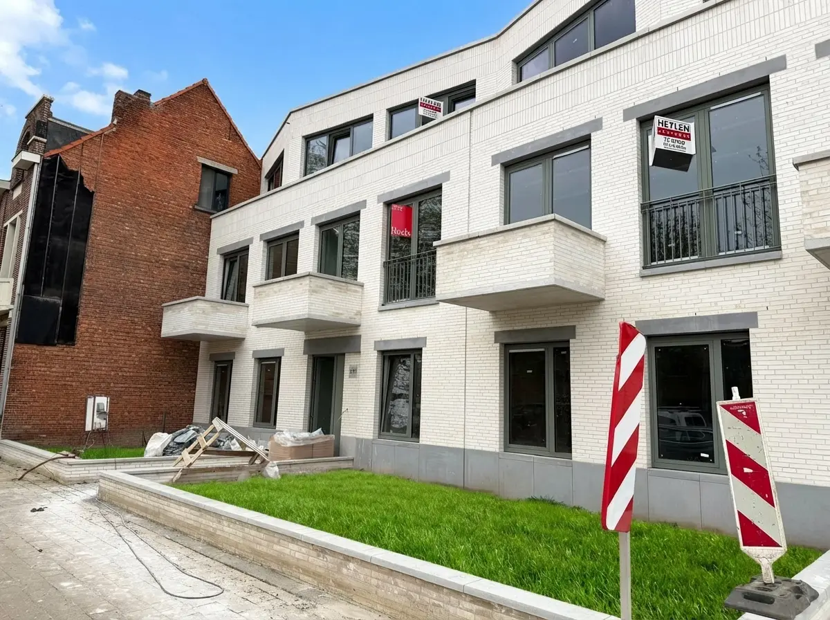 Appartementsgebouw in Wommelgem, tijdens de werf